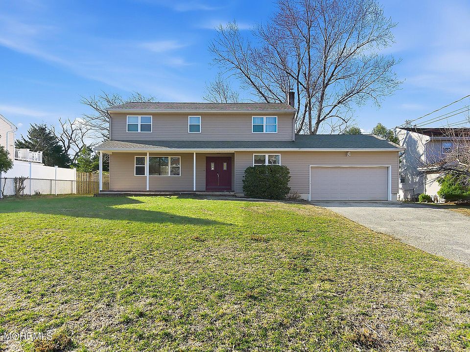 1st image of 9 Lynn Drive