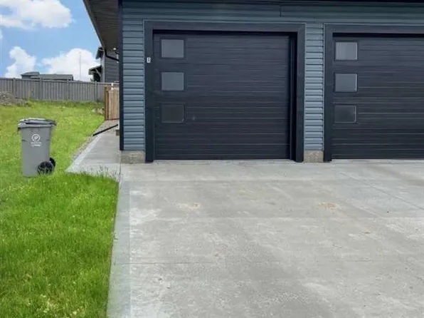 12809 103a St #A, Grande Prairie, AB T8V 6S9