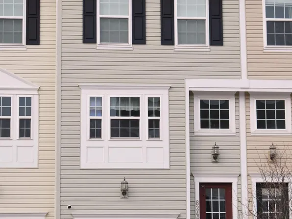 8246 Heritage Crossing Ct, Manassas, VA 20109