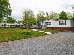 105 Plain Ridge Dr, Evington, VA 24550