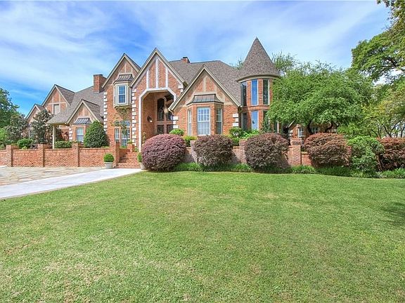 2nd image of 1502 Plantation Dr