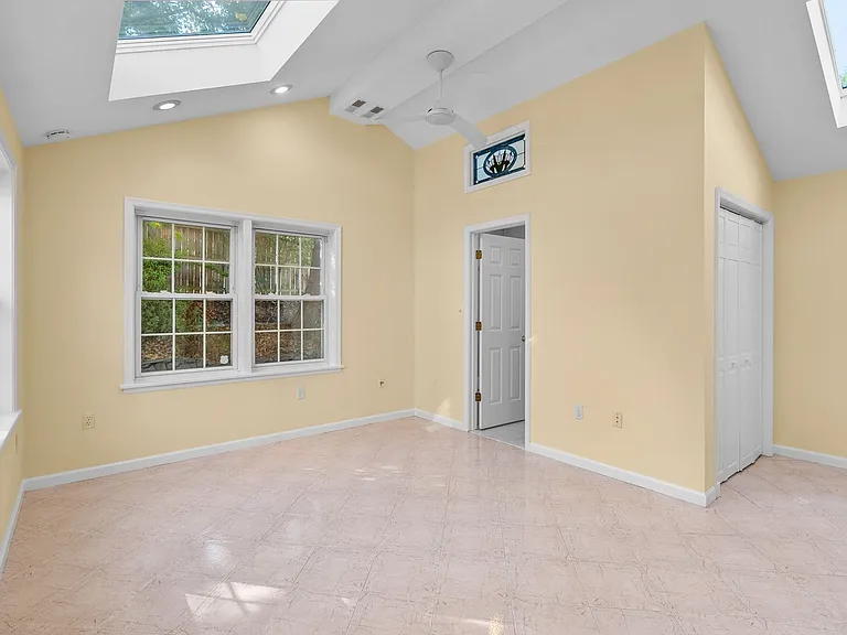4116 Warner St — Photo 18