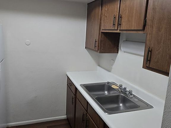2nd image of 4644 Burkhardt Ave #4654-C