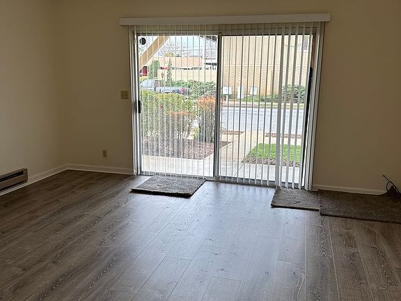 4th image of 15280 La Alameda Dr APT B