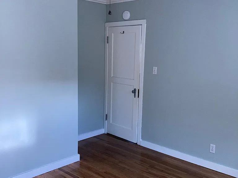 326 Hillcrest Dr — Photo 16