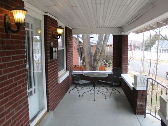 3rd image of 1614 Fernwood Ave