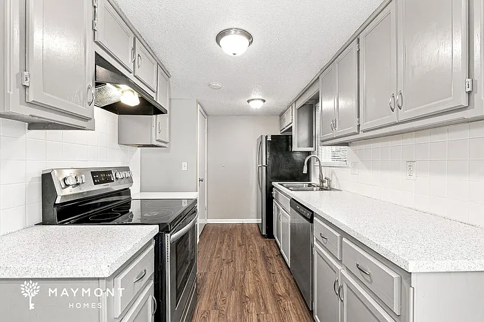 10738 Stark Ave — Photo 11