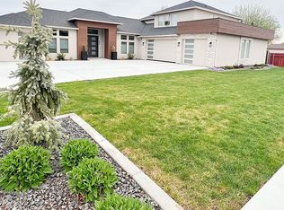 890 Gage Blvd, Richland, WA 99352