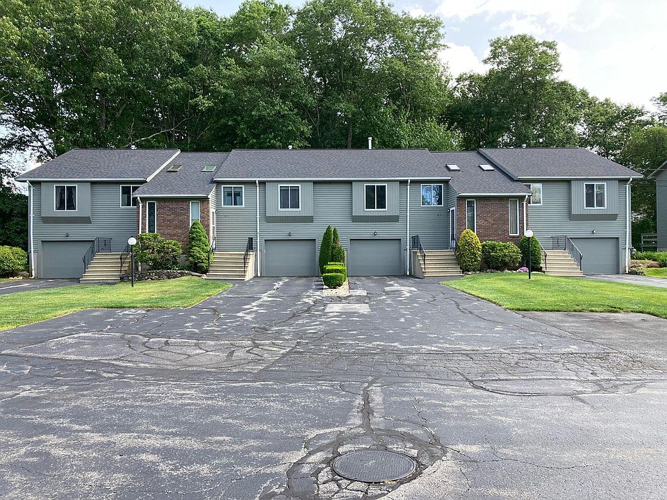 125 Smith Ave, Greenville, RI 02828 Zillow