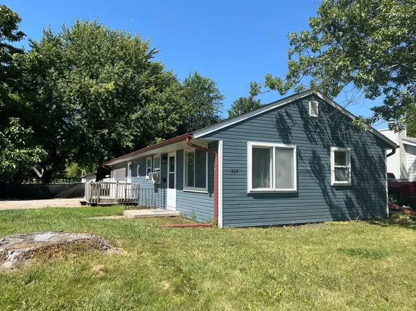 327 Park Ave, Story City, IA 50248