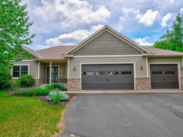 1340 Creekwood Dr, New Richmond, WI 54017