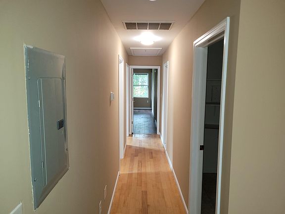 4th image of 420 S 15th St Floor 2