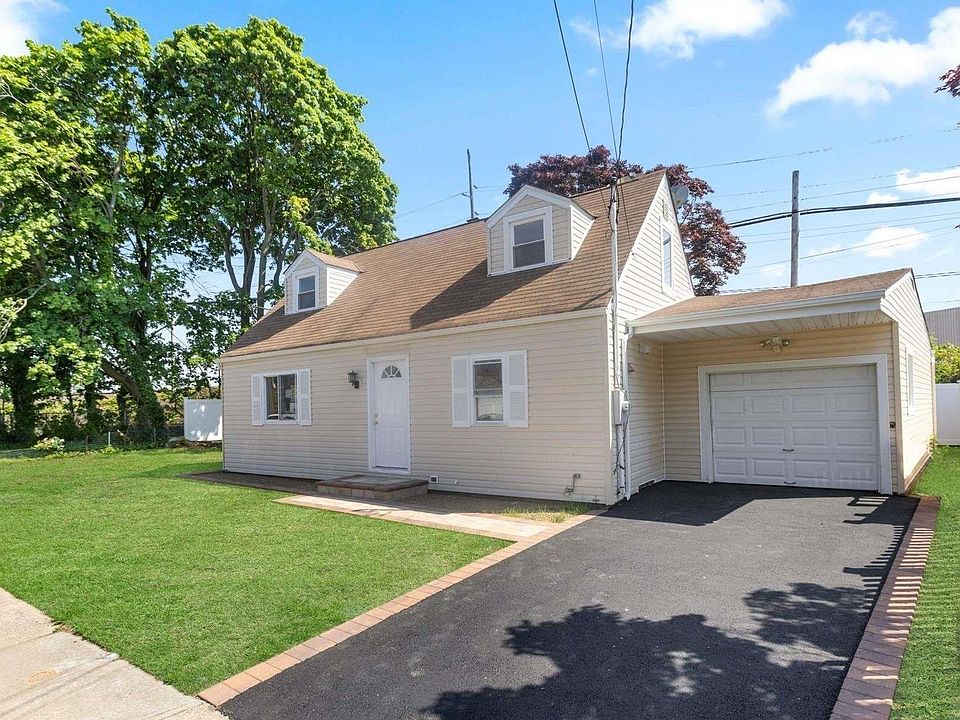 1st image of 3 Lawnside Drive