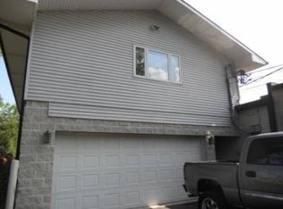 489 Sheridan Rd, Highwood, IL 60040