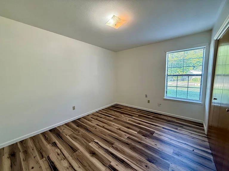 601 Bertig St — Photo 14