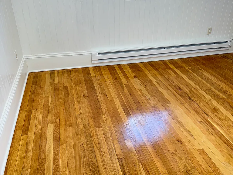 18 E Main St #4 — Photo 1