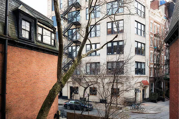 Sold by Stribling | media 4