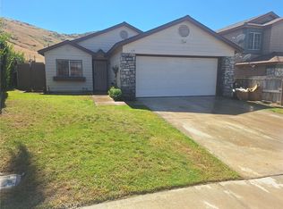 14319 Weeping Willow Ln, Fontana, CA 92337