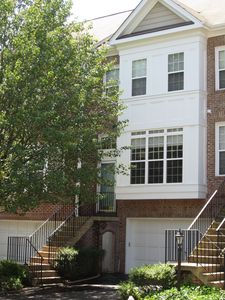 4744 Thornbury Dr, Fairfax, VA, 22030