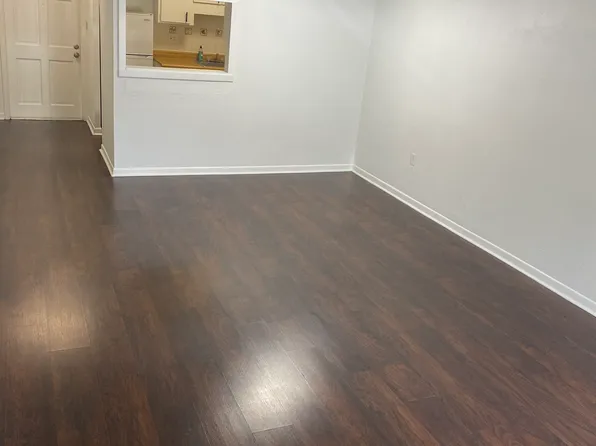 145 Picardy Villa Cir APT 201, Brandon, FL 33510