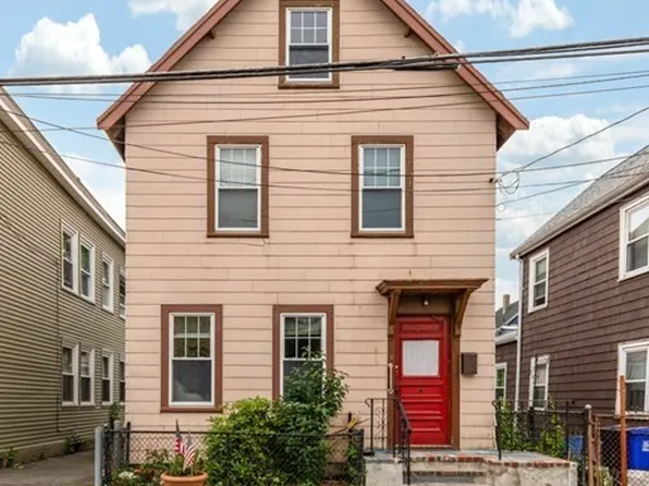 30 Hubbard St, Malden, MA 02148