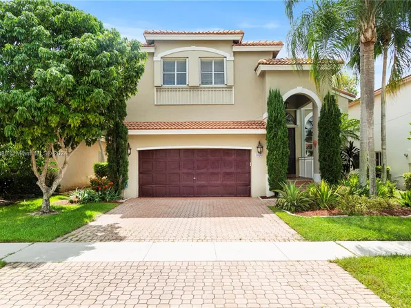 1656 SW 157th Ave, Pembroke Pines, FL 33027