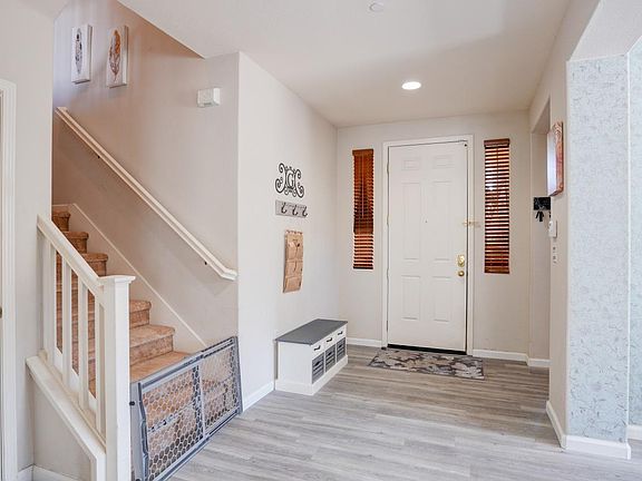 4th image of 114 Castellina Cir
