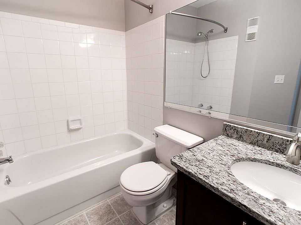 Granite Countertops (in select homes)