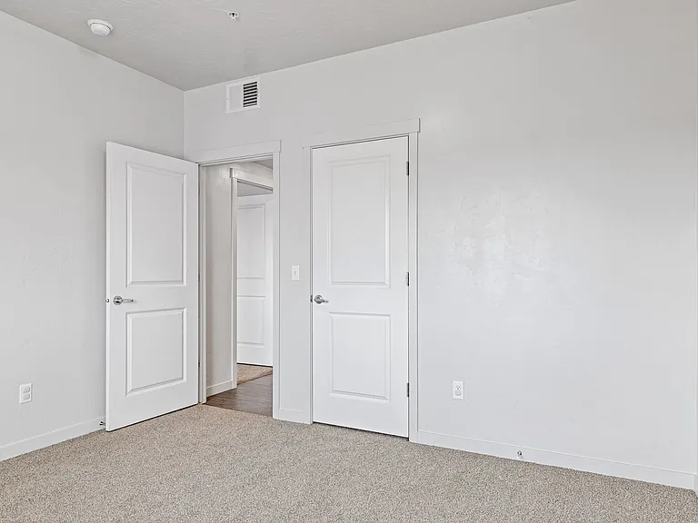 Quail Point Apartments — Photo 38