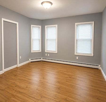 3rd image of 664 E 22nd St APT 1