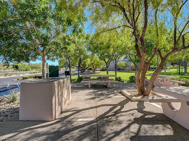1209 Corona Valley St — Photo 49