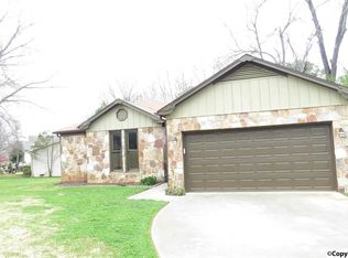 1056 Sandy Springs Rd NW, Huntsville, AL 35806