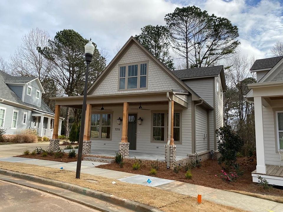 1st image of 1316 Pleasant Dr