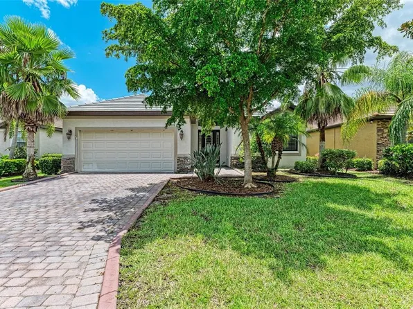 7910 Rio Bella Pl, University Park, FL 34201