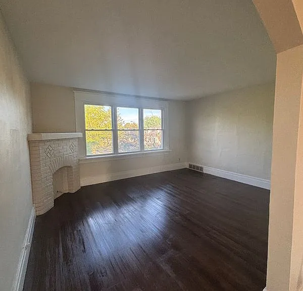 154 Midland Ave #UPPER — Photo 3