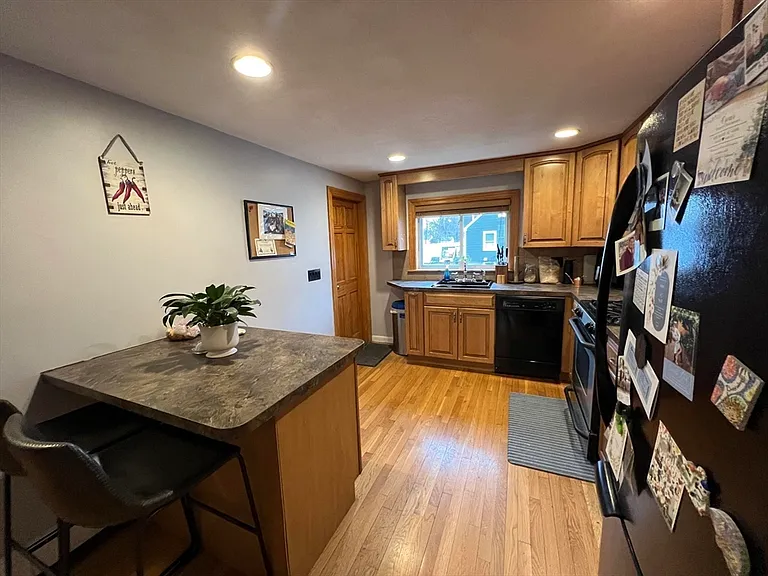 34 Grandview Ave #34 — Photo 4