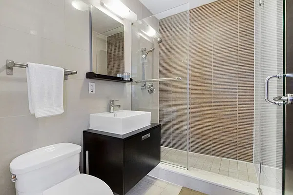 Rented by LG Fairmont Group | media 19