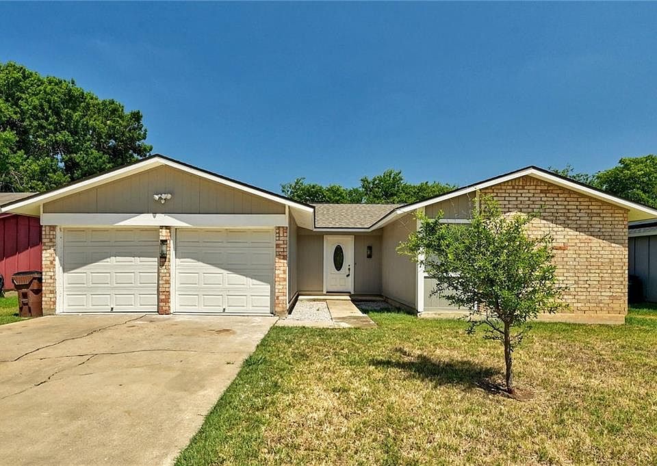 1st image of 906 Cactus Dr