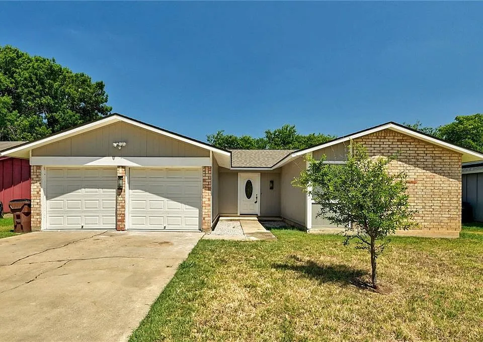 906 Cactus Dr