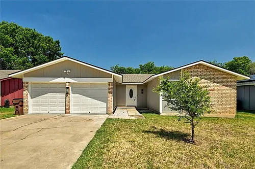 906 Cactus Dr Photo 1