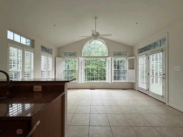 4415 Medallion Dr — Photo 19