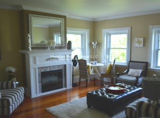 11 Colbourne Cres #3, Brookline, MA 02445