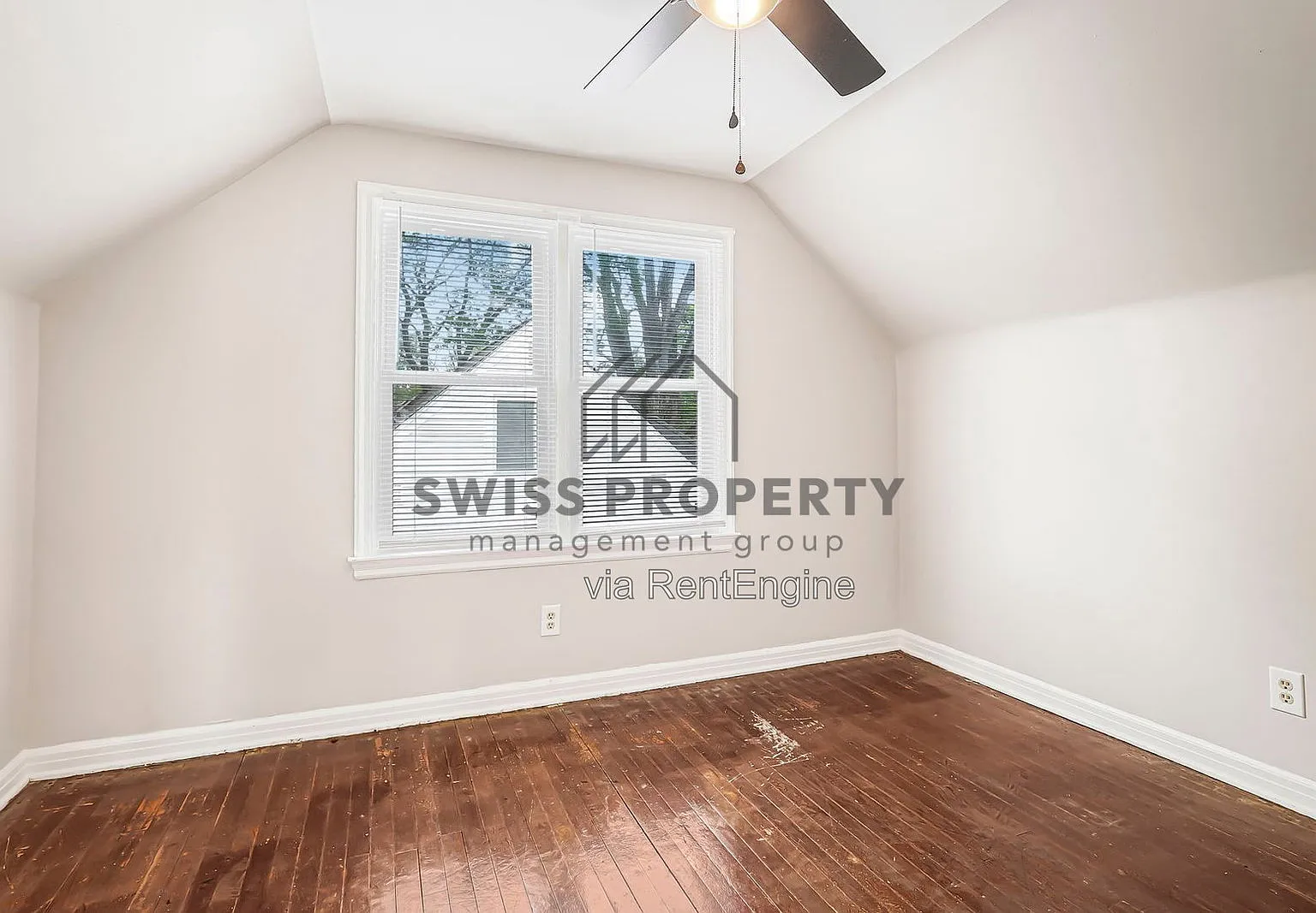 3 bed, 2.0 bath, 1300 sqft, $1,750 — Photo 4