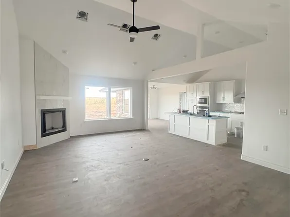 6221 SW 112th St, Lawton, OK 73505