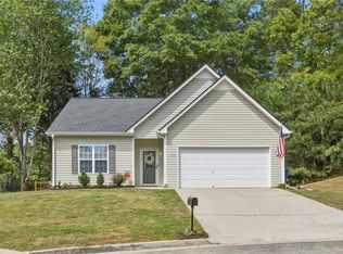 109 Brookview Ct, Dallas, GA 30132