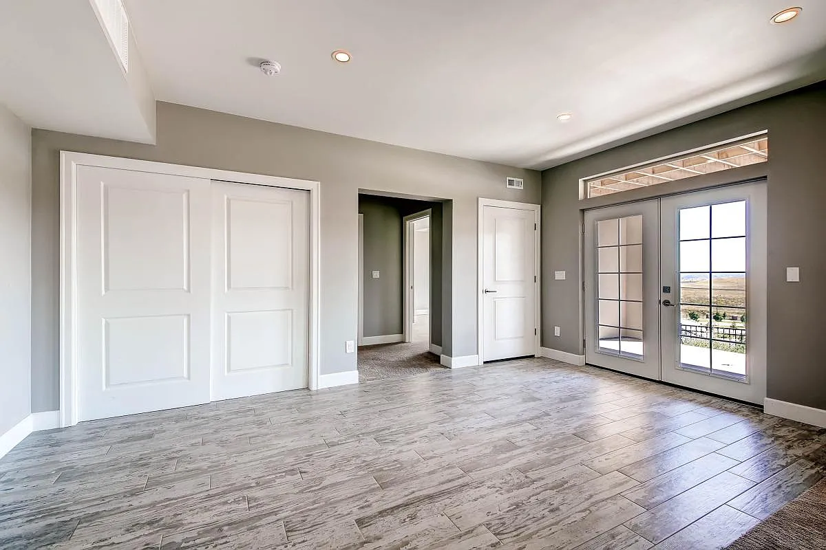 10556 Ladera Drive — Photo 2