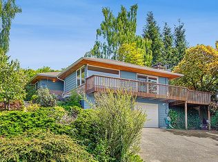 8750 Fauntlee Crst SW, Seattle, WA 98136