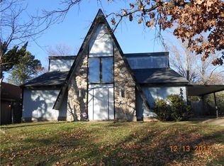 6042 Tall Willow Dr, Memphis, TN 38141