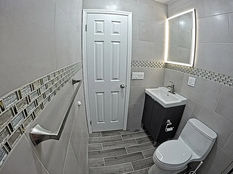 40-24 Aske St #2F — Photo 13