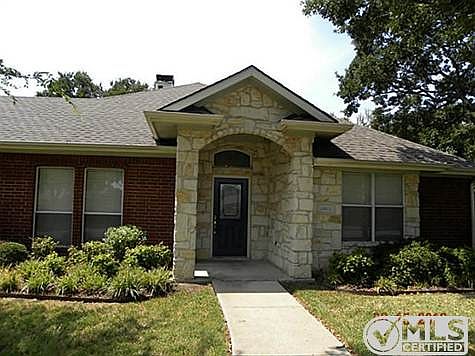2nd image of 10516 Woodland Dr
